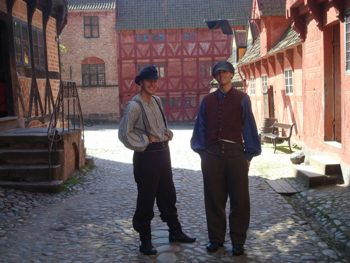 Historiske kostumer Den Gamle By 48 Historiske kostumer Den Gamle By 1864 gaerdskarl-3